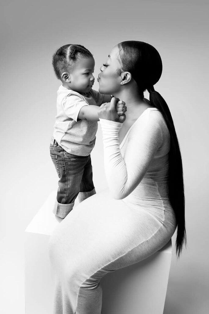 baby portraits near me, mommy and me sessions atlanta, mommy and me sessions near me, milestone session hiram ga