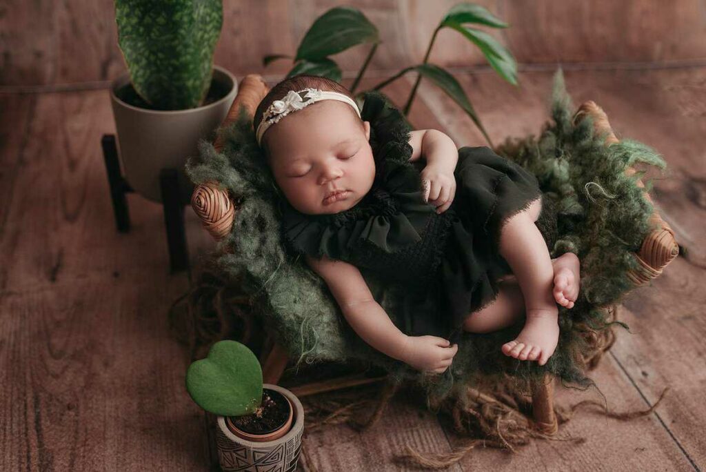 newborn photos near me, atlanta newborn photographer, best newborn photographer in atlanta, studio newborn photography near me, douglasville ga newborn photo session, newborn photographer with props