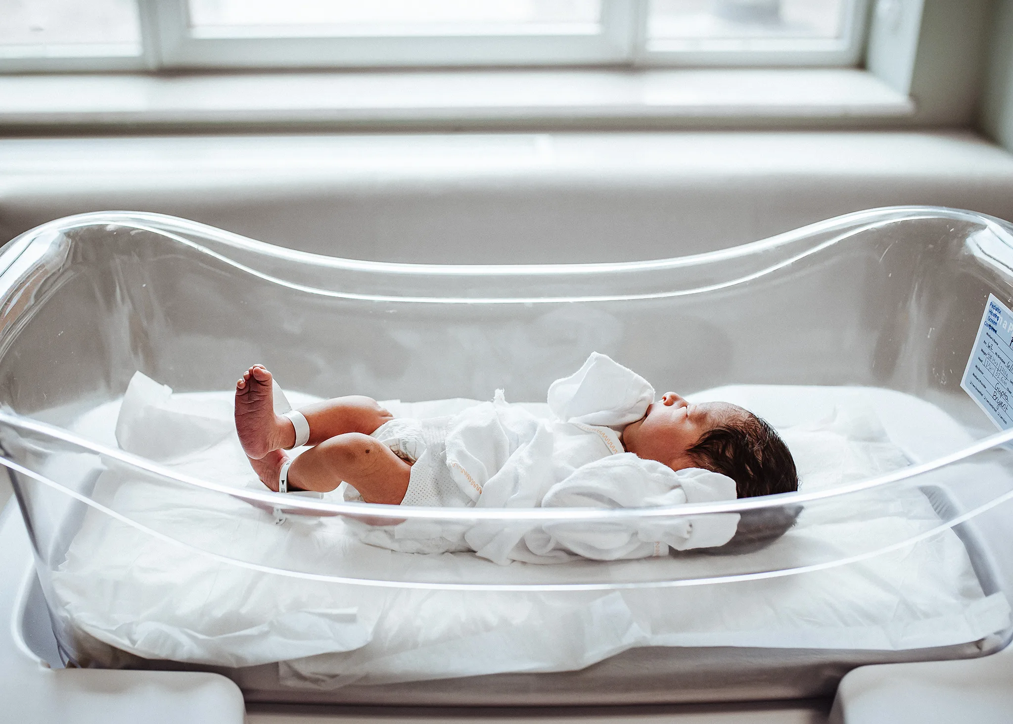 hospital newborn session nebraska, fresh 48 photography, lincoln ne fresh 48 photographer, newborn photos in hospital, what is a fresh 48, birth photography lincoln ne, eagle ne fresh 48 photoshoot