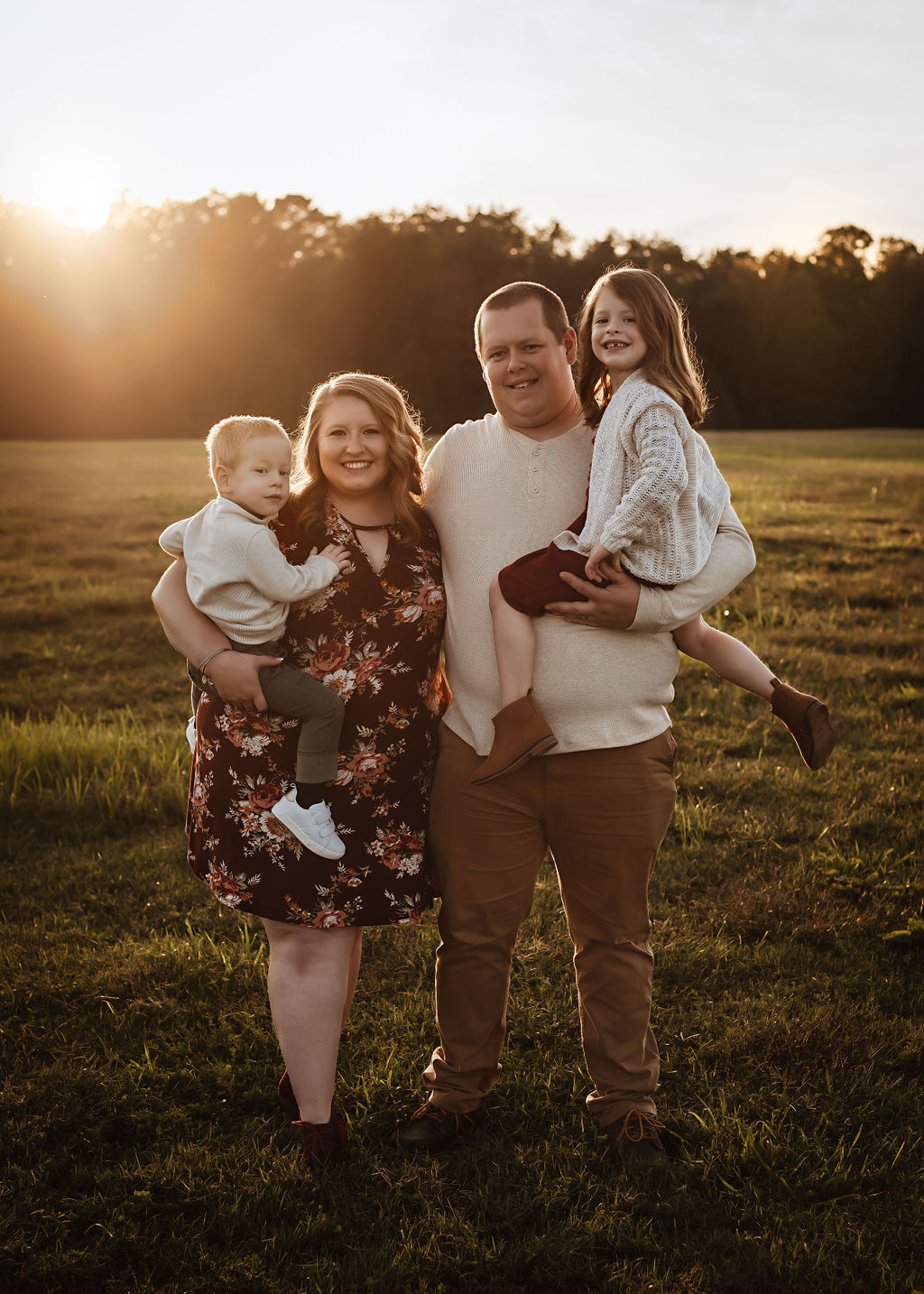 family photographer in nebraska, candid posing during family photoshoot near lincoln ne