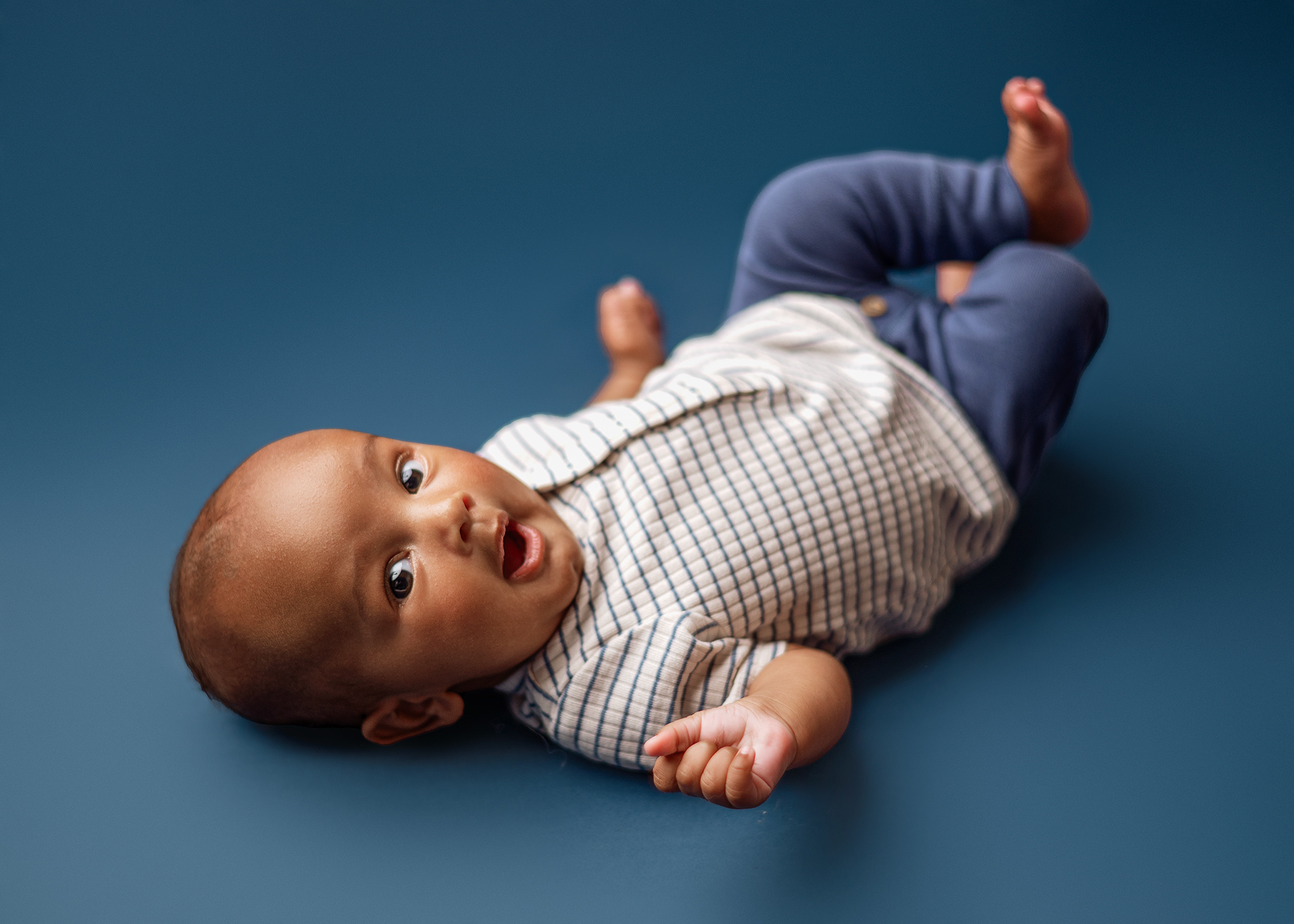 lincon nebraska photographer, baby photography, full service studio, luxury photography studio