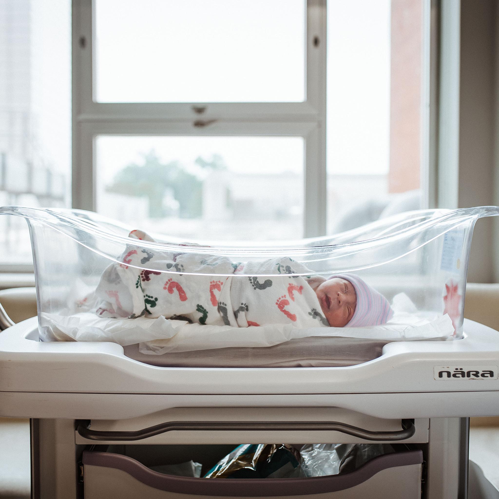 DSC_2481 birth photographer nebraska, fresh 48 hospital session, hospital session lincoln ne, bryan east baby photographer, st. elizabeths newborn photographer, bryan east newborn photographer, lincoln nebraska newborn photographer