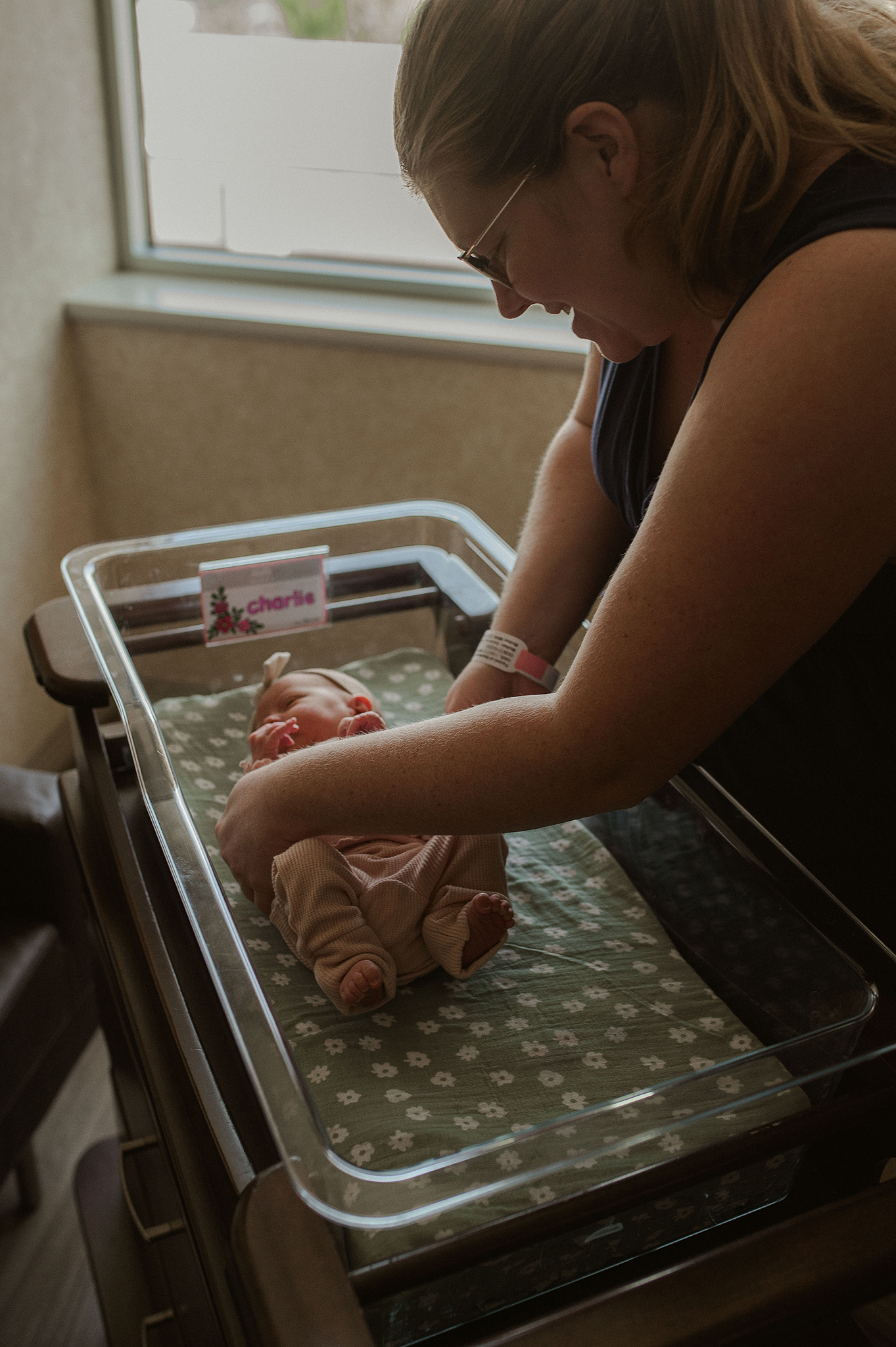 fresh 48 lincoln nebraska, nebraska fresh 48, birth photos, birth photography omaha, omaha labor and delivery photographer, bella baby photography