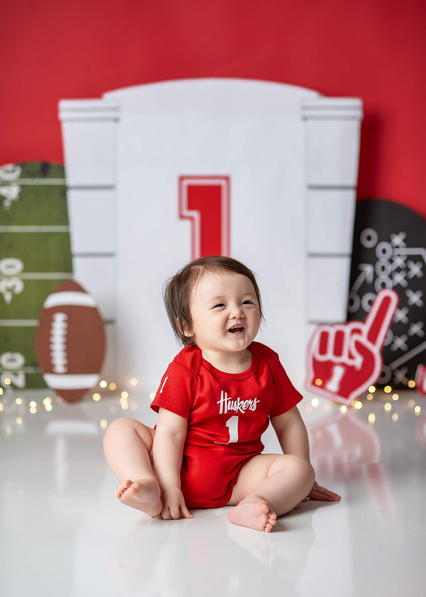 themed cake smash, first birthday photos near me, lincoln ne photography studio